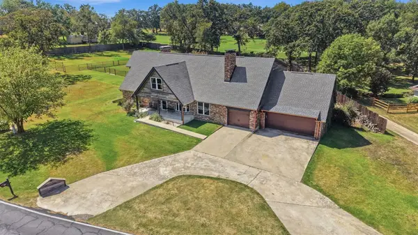 420 Kiowa Drive W, Gainesville, TX 76240