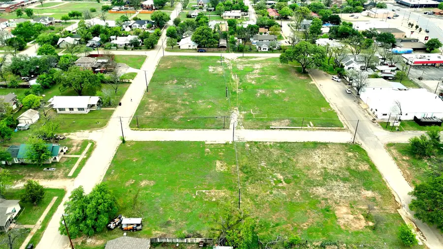 1304 S High Street, Brady, TX 76825 - #3