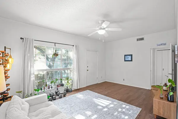 4438 Harlanwood Drive #211, Fort Worth, TX 76109