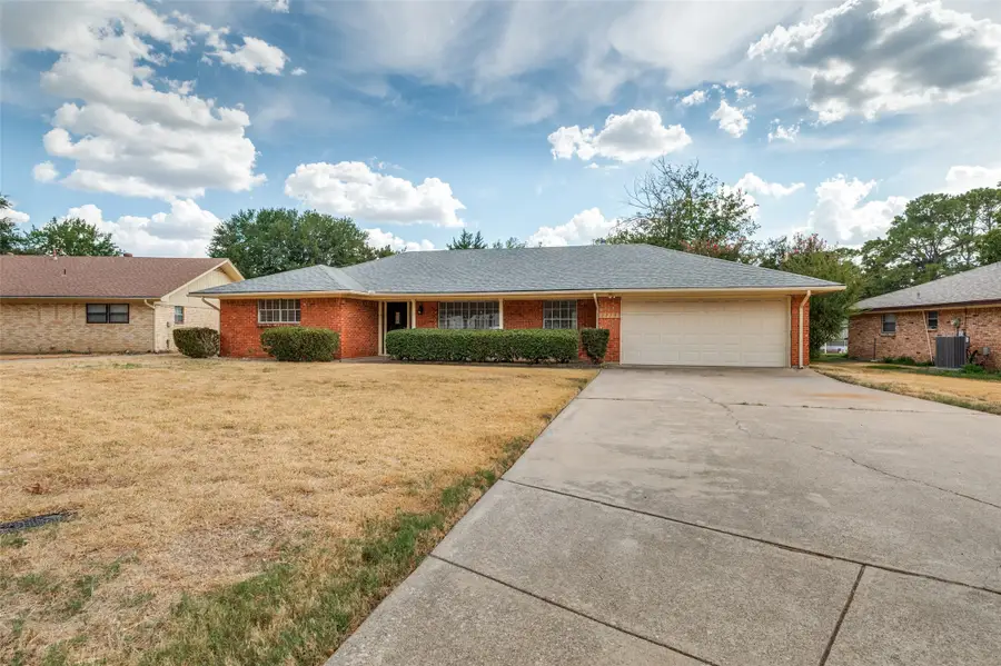 1713 Briardale Court, Arlington, TX 76013 - #2