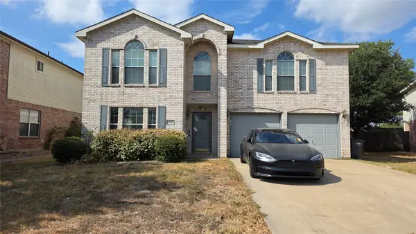 4504 Skipador Drive, Fort Worth, TX 76179