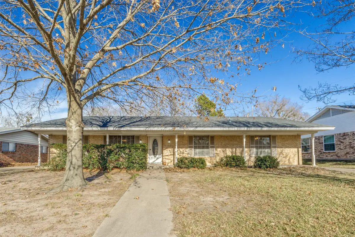 1405 Lakewood Drive, Sherman, TX 75092 - #1