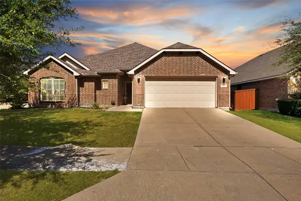 2029 Wellington Point, Heartland, TX 75126