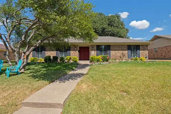 906 Loganwood Avenue, Richardson, TX 75080