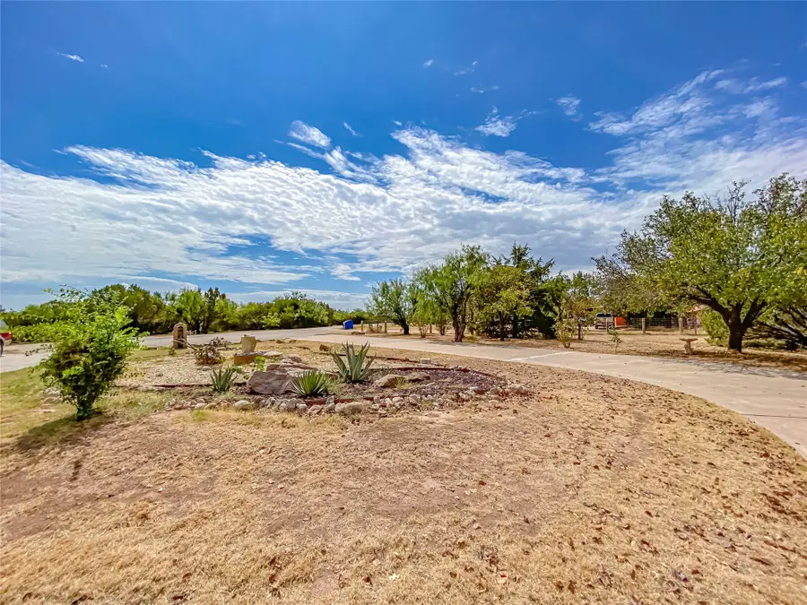 549 Country Place S, Abilene, TX 79606 - #3