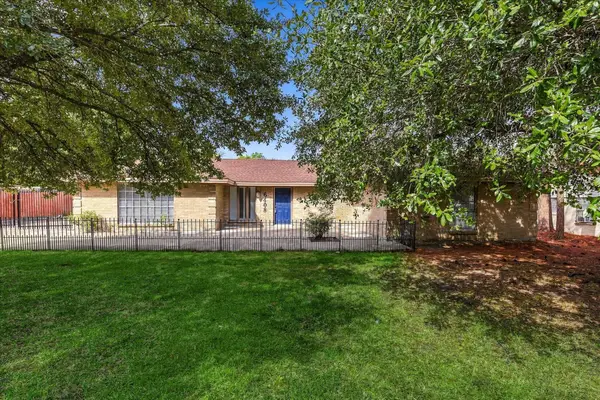 6408 Chapman Drive, Greenville, TX 75402