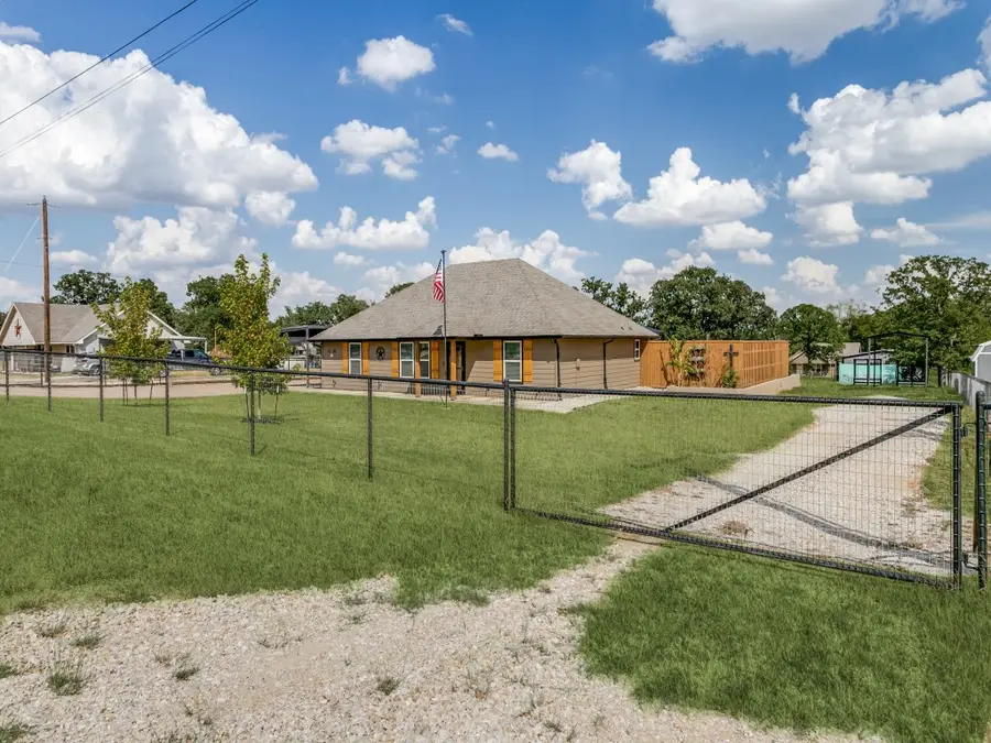 139 Brown Lane, Poolville, TX 76487 - #3