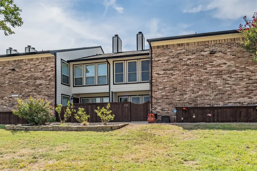 714 E Wall Street #105, Grapevine, TX 76051 - #2