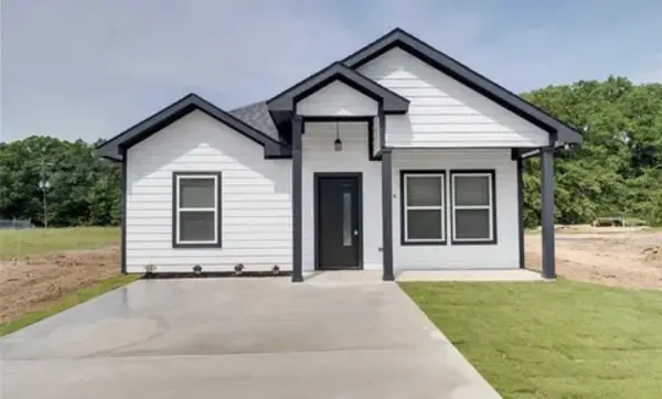 116 Bowie Street, Mabank, TX 75156