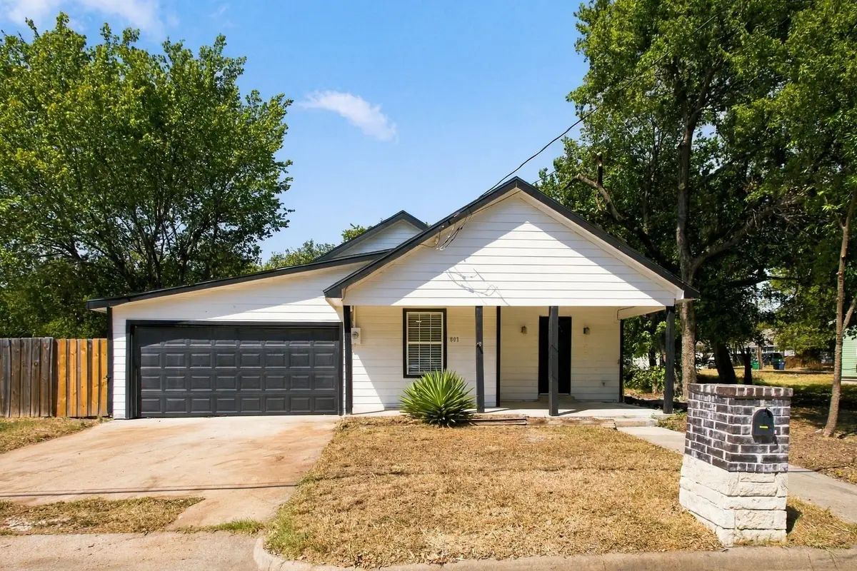 807 Wyatt Street, Waxahachie, TX 75165 - #1