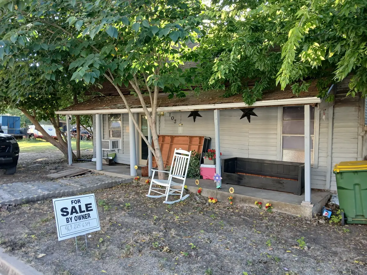 103 S Williams Street, West, TX 76691 - #1