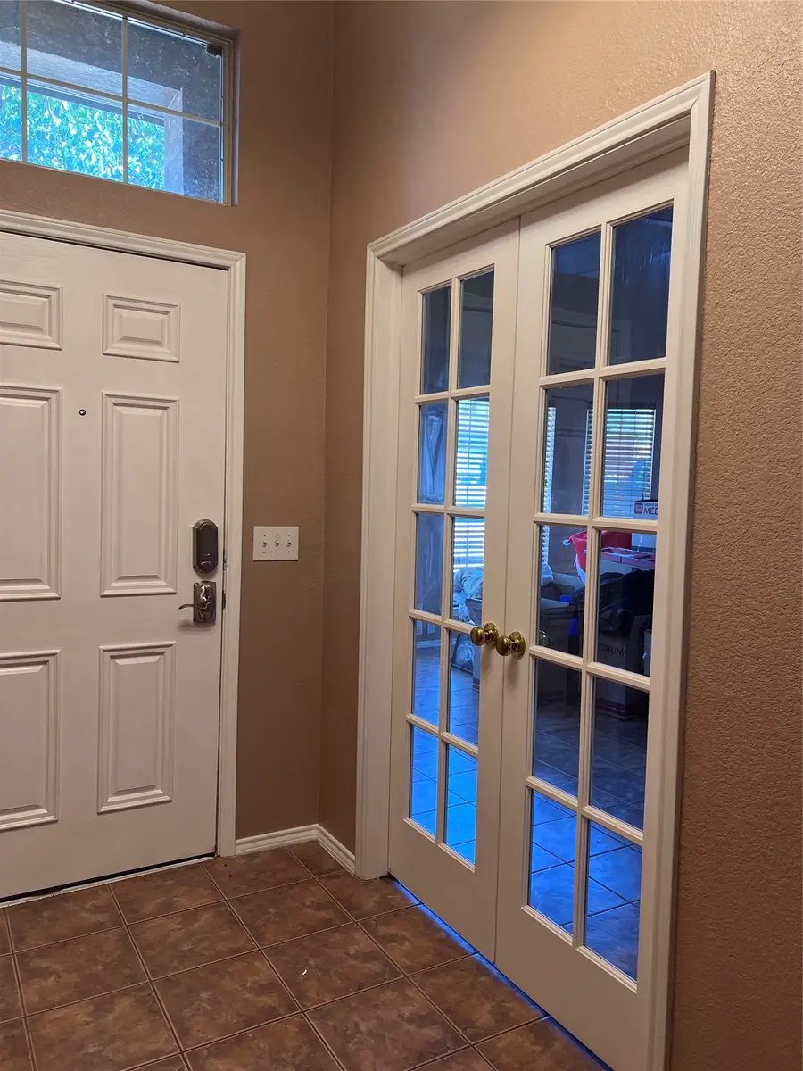 606 Lake Bridge Drive, Lake Dallas, TX 75065 - #2