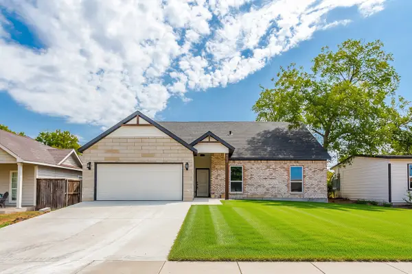 808 Wilkinson Drive, Mesquite, TX 75149