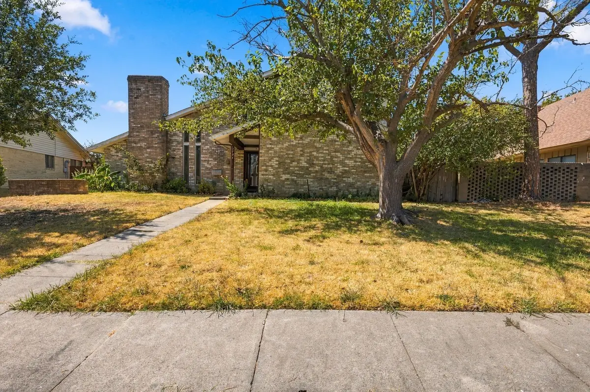 2721 Vancouver Street, Irving, TX 75062 - #1
