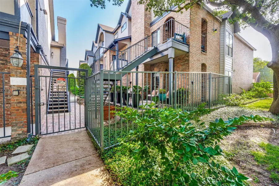 4102 Buena Vista Street #13, Dallas, TX 75204 - #2