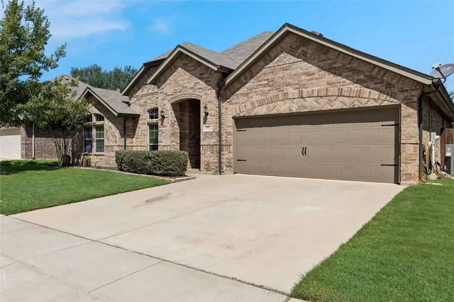 3907 Gentle Breeze Court, Arlington, TX 76017 - #2