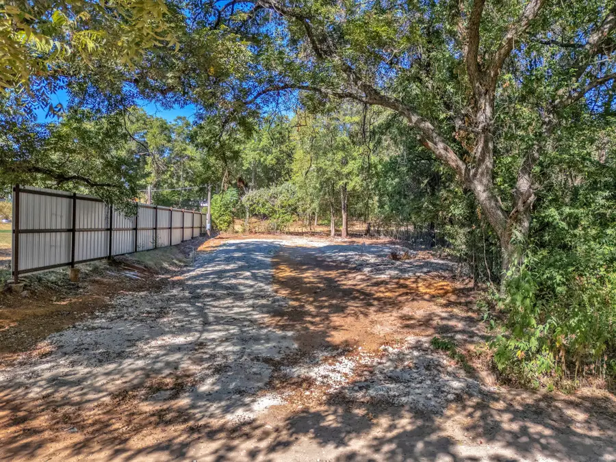 8810 Frontier Court, Granbury, TX 76048 - #2