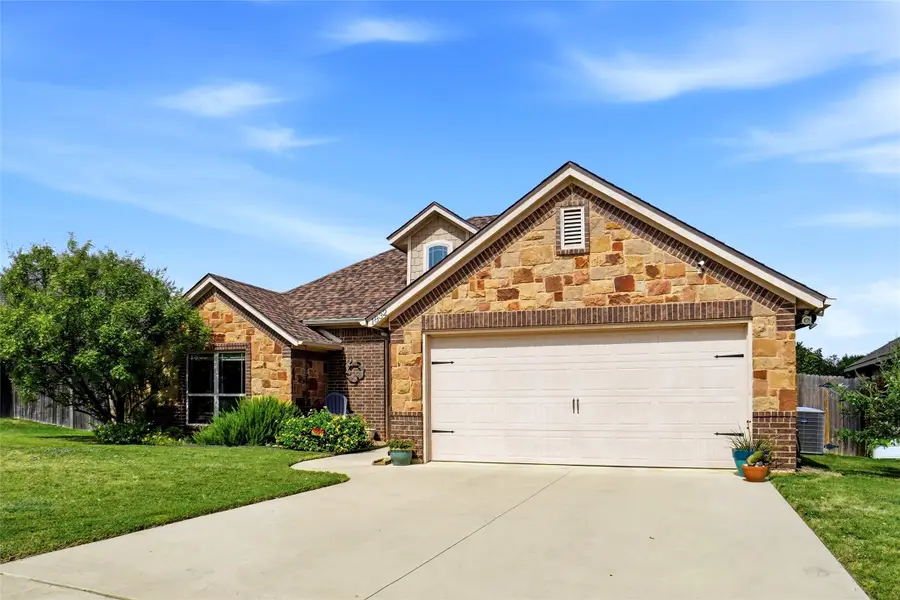 1832 Town Creek Circle, Weatherford, TX 76086 - #3