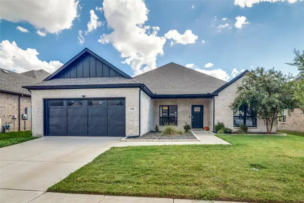 320 Community Drive, Lavon, TX 75166
