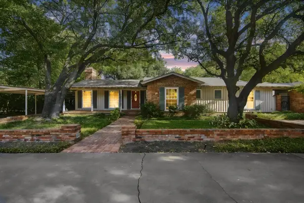 1107 E Walnut Street, Hillsboro, TX 76645
