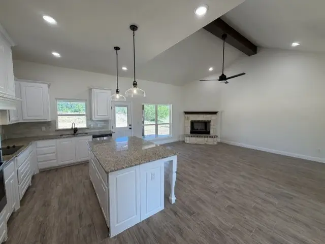 882 Eagles Way, Springtown, TX 76082 - #3