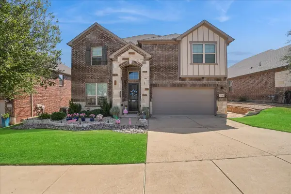 2206 Wellington Lane, Corinth, TX 76210