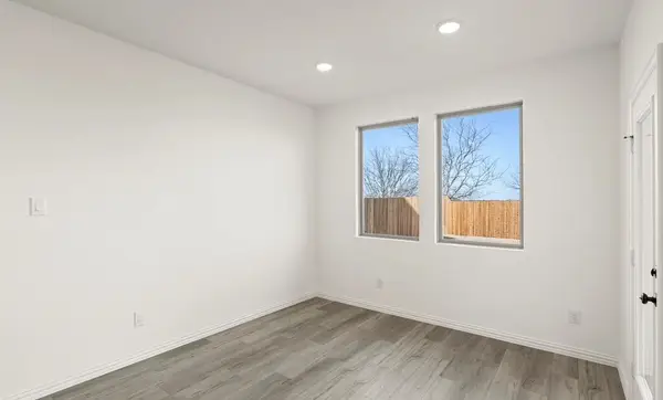 737 Waterhouse Lake Drive, Anna, TX 75409