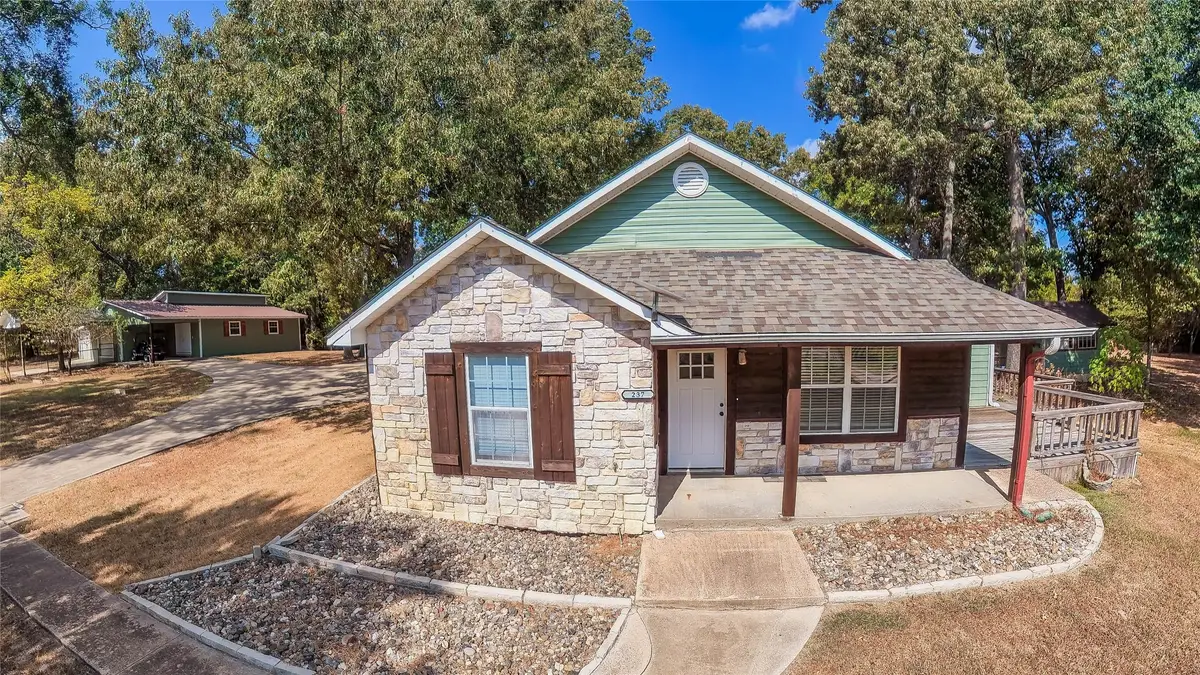237 Lakeview Circle, Jefferson, TX 75657 - #1