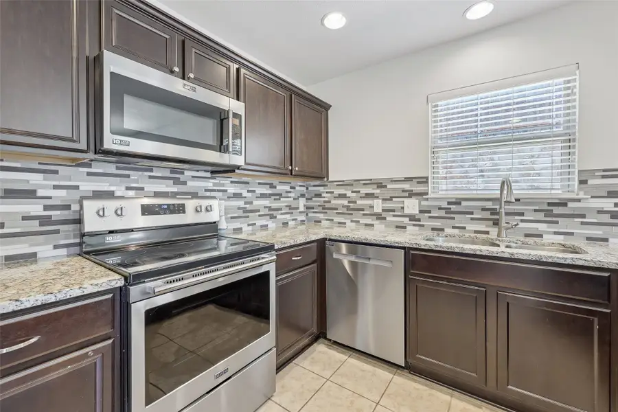 908 Blackberry Trail, Fort Worth, TX 76120 - #2