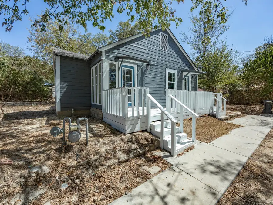 6933 Hatch Road, Lake Worth, TX 76135 - #2