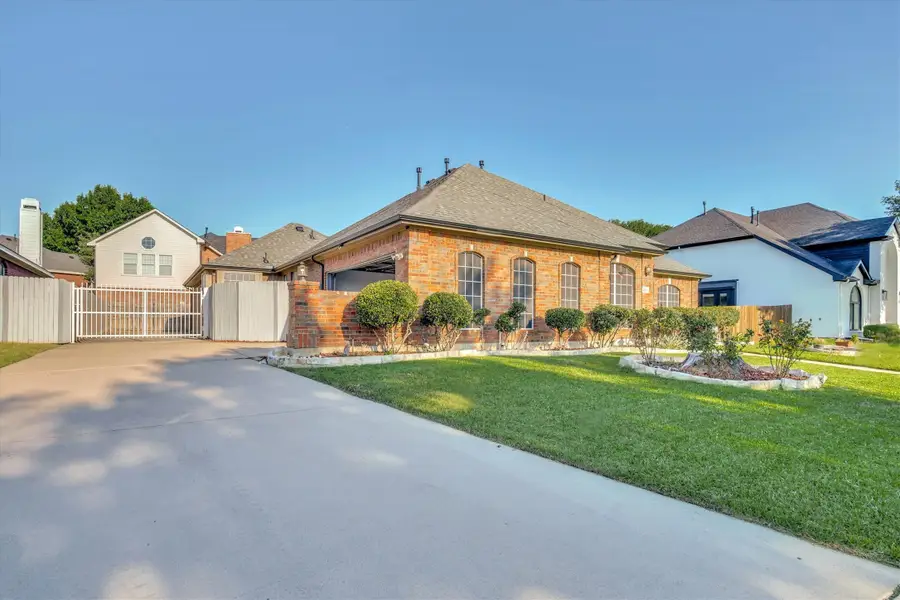 4213 Forestedge Drive, Grand Prairie, TX 75052 - #2