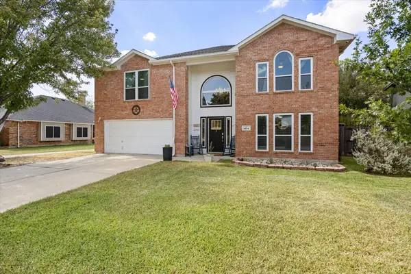 1244 Topeka Drive, Saginaw, TX 76131