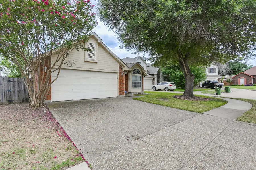 952 Freshwood Court, Arlington, TX 76017 - #2