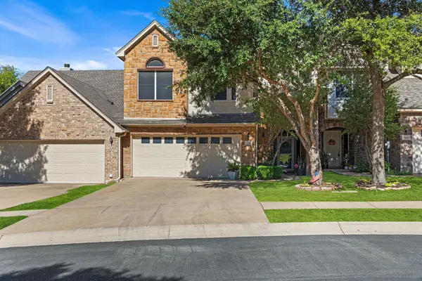 370 Greathouse Village, Decatur, TX 76234