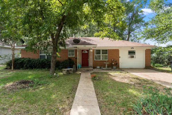 402 E Cook Street, Eustace, TX 75124