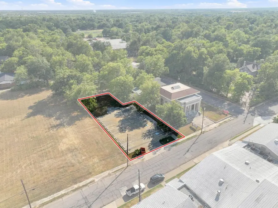 339 W Kaufman Street, Paris, TX 75460 - #2