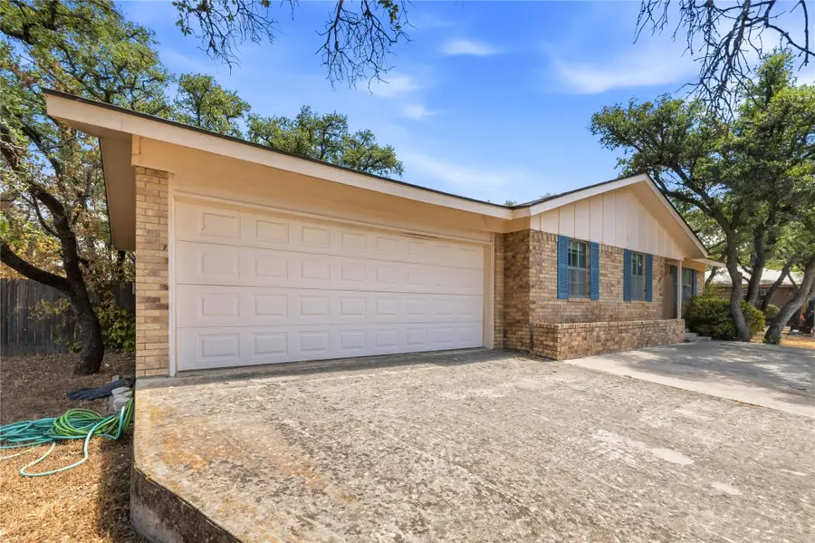 102 Broadmoor Circle, Brownwood, TX 76801 - #3