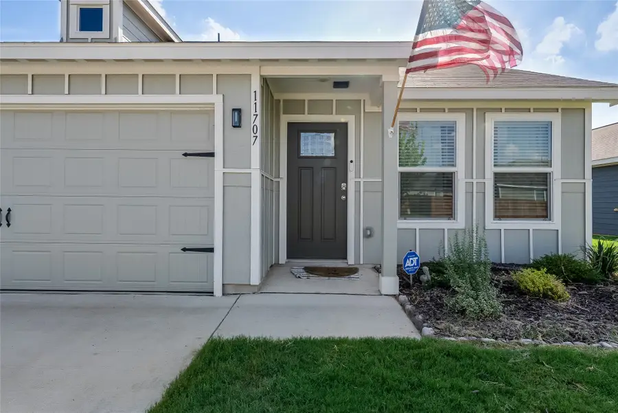 11707 Spraberry Way, Rhome, TX 76078 - #2