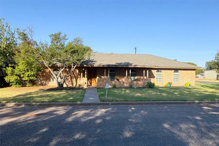 2802 Wood Street, Vernon, TX 76384 - #3