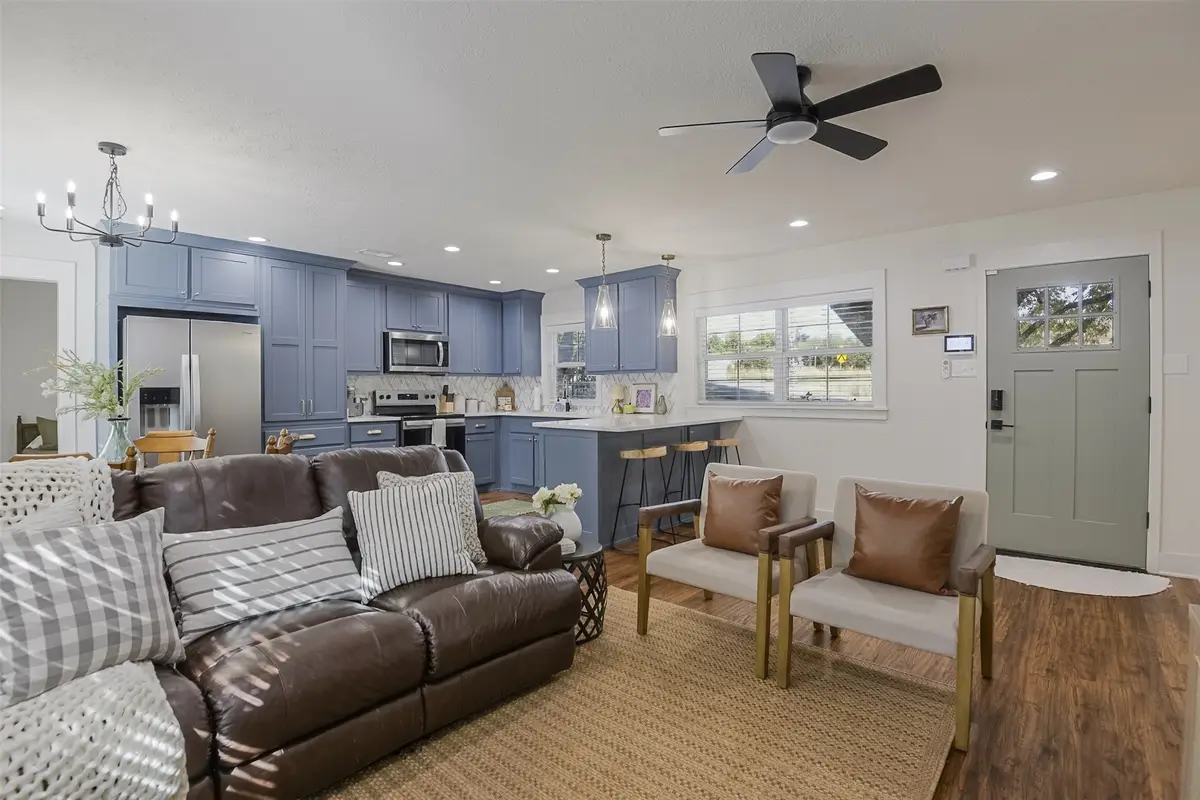 313 Highland Avenue, Waxahachie, TX 75165 - #1