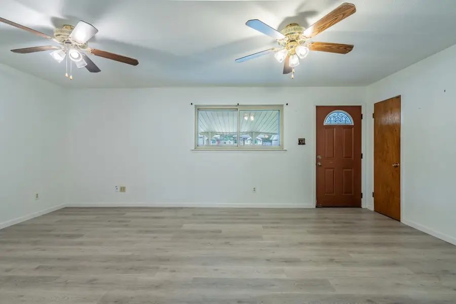 1105 Belle Street, Bedford, TX 76022 - #2