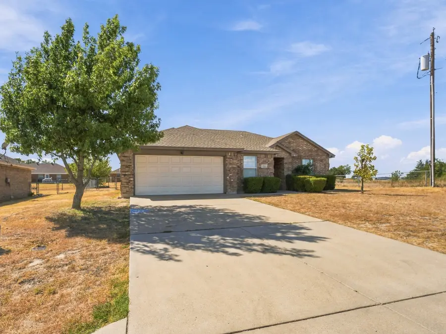 1711 Chenoweth Street, Decatur, TX 76234 - #3