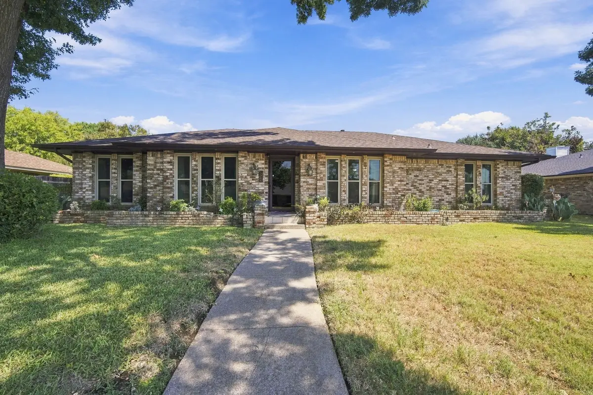 1030 Shadywood Lane, Desoto, TX 75115 - #1