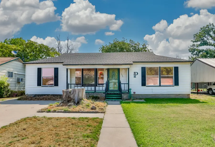 1206 N Morris Street, Gainesville, TX 76240 - #3