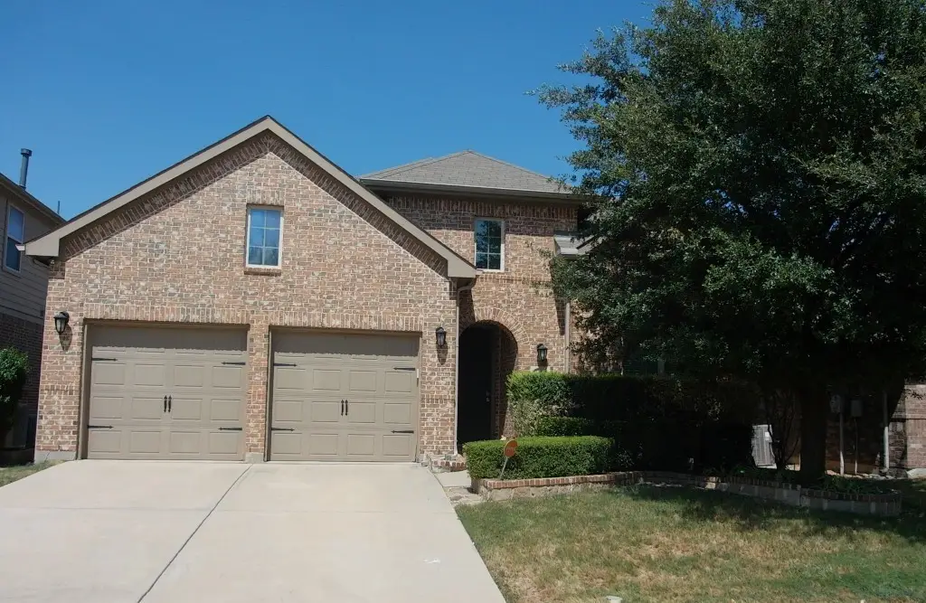1136 Crest Meadow Drive, Fort Worth, TX 76052 - #1