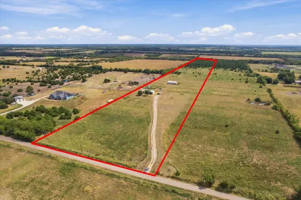 3520 County Road 1061, Greenville, TX 75401