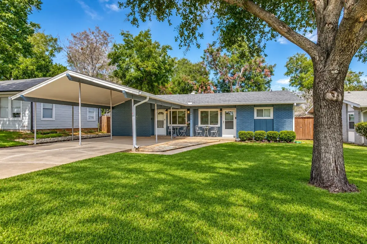 403 E Franklin Street #A, Grapevine, TX 76051 - #1