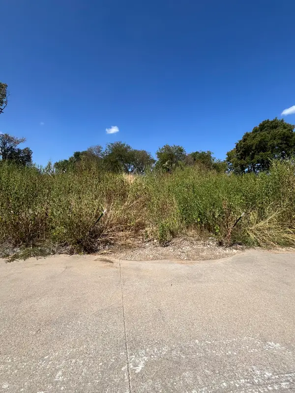 5032 Blackmore Avenue, Fort Worth, TX 76107