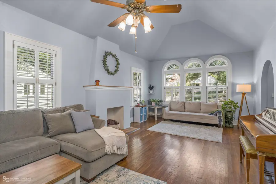 939 Elmwood Street, Shreveport, LA 71104 - #3