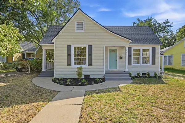 917 N Woods Street, Sherman, TX 75092